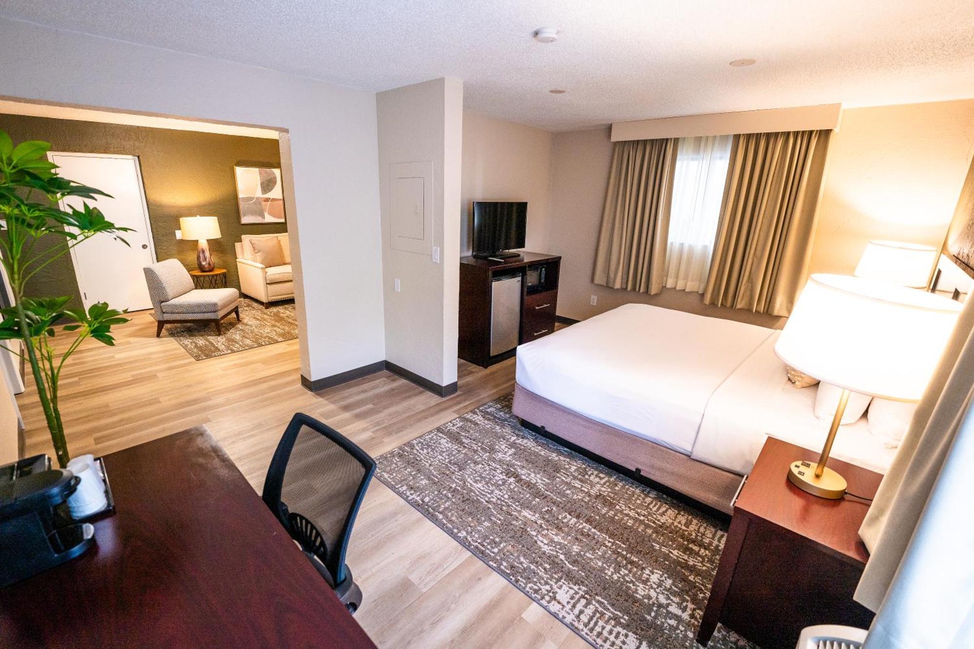 เบสต์ เวสเทิร์น อินเตอร์เนชั่นแนล ไดรฟ์ ออร์ลันโด Hotel Williamsburg ภายนอก รูปภาพ