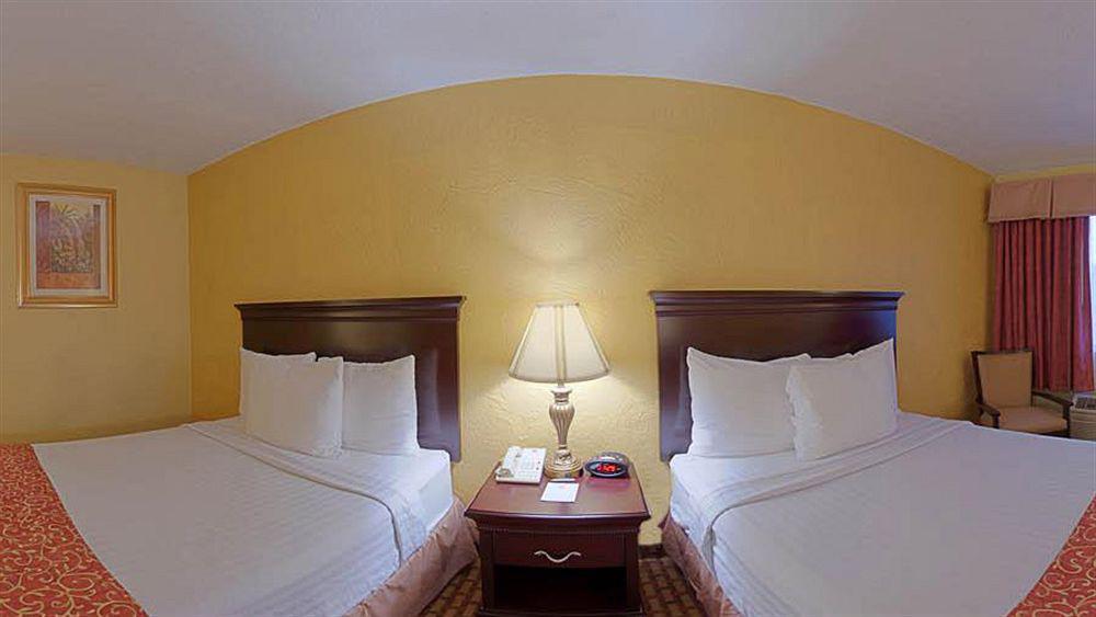 เบสต์ เวสเทิร์น อินเตอร์เนชั่นแนล ไดรฟ์ ออร์ลันโด Hotel Williamsburg ภายนอก รูปภาพ