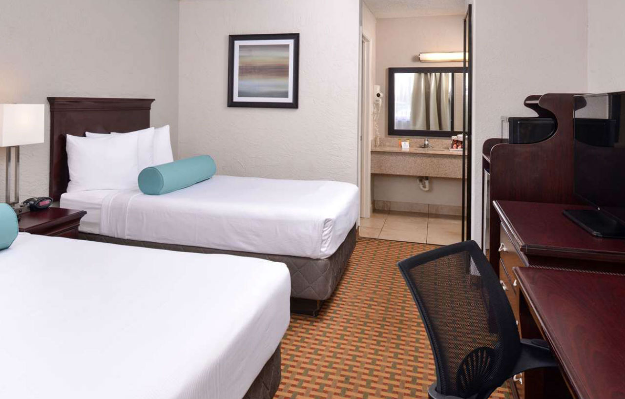 เบสต์ เวสเทิร์น อินเตอร์เนชั่นแนล ไดรฟ์ ออร์ลันโด Hotel Williamsburg ภายนอก รูปภาพ