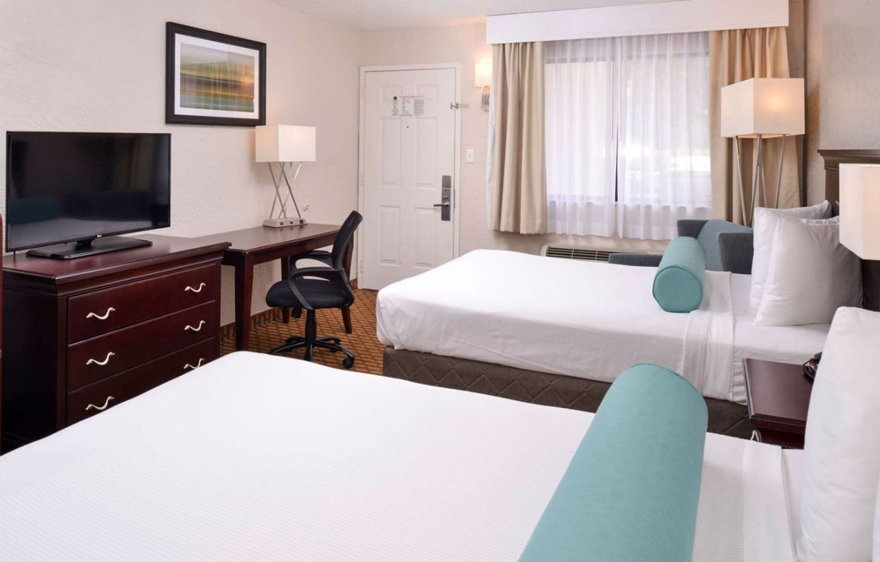เบสต์ เวสเทิร์น อินเตอร์เนชั่นแนล ไดรฟ์ ออร์ลันโด Hotel Williamsburg ภายนอก รูปภาพ